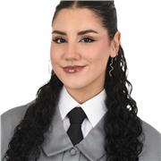 Graduada en Publicidad y Relaciones Públicas con bachillerato humanístico. Poseo el B1 de francés y el B2 de inglés